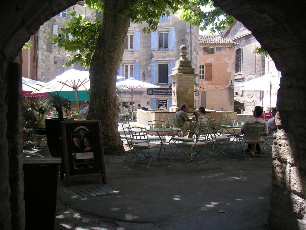 La Chênaie De Gordes Acomodação com café da manhã Exterior foto